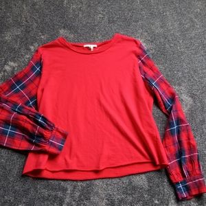 Seven sisters plaid sleeve top
